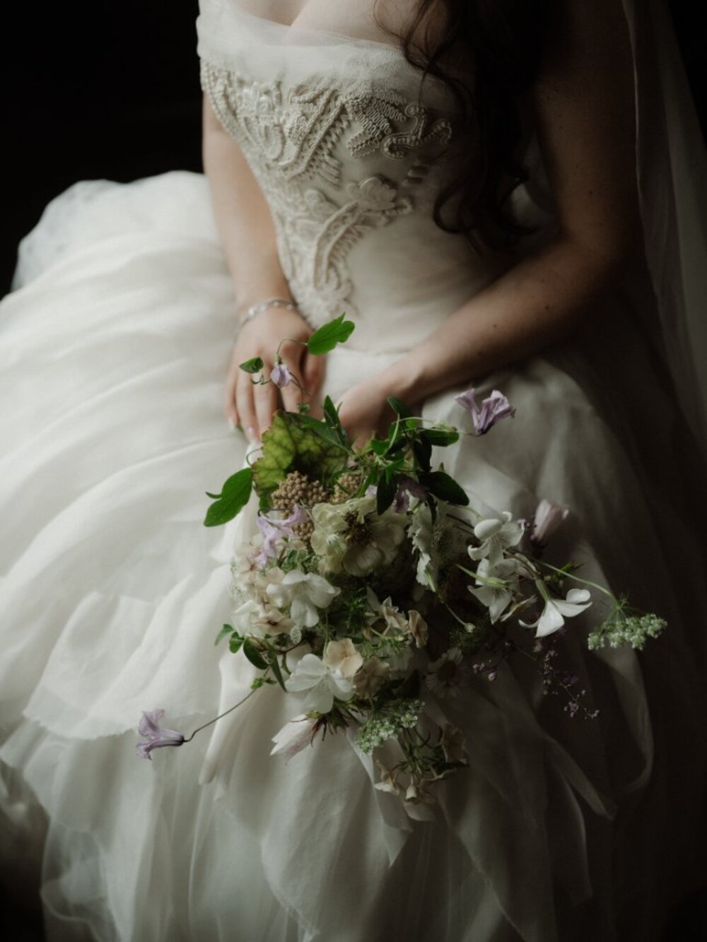 Vera Wang Liesel Wedding Gown - Picture 2 of 13